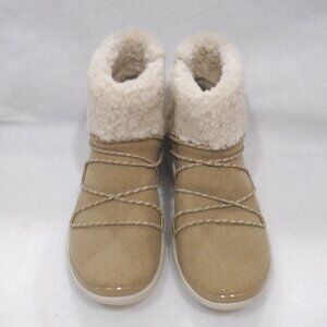 BZEES sz 9W Ovation Beige Boots Zip-on faux fur/water resistant womens  NWOB